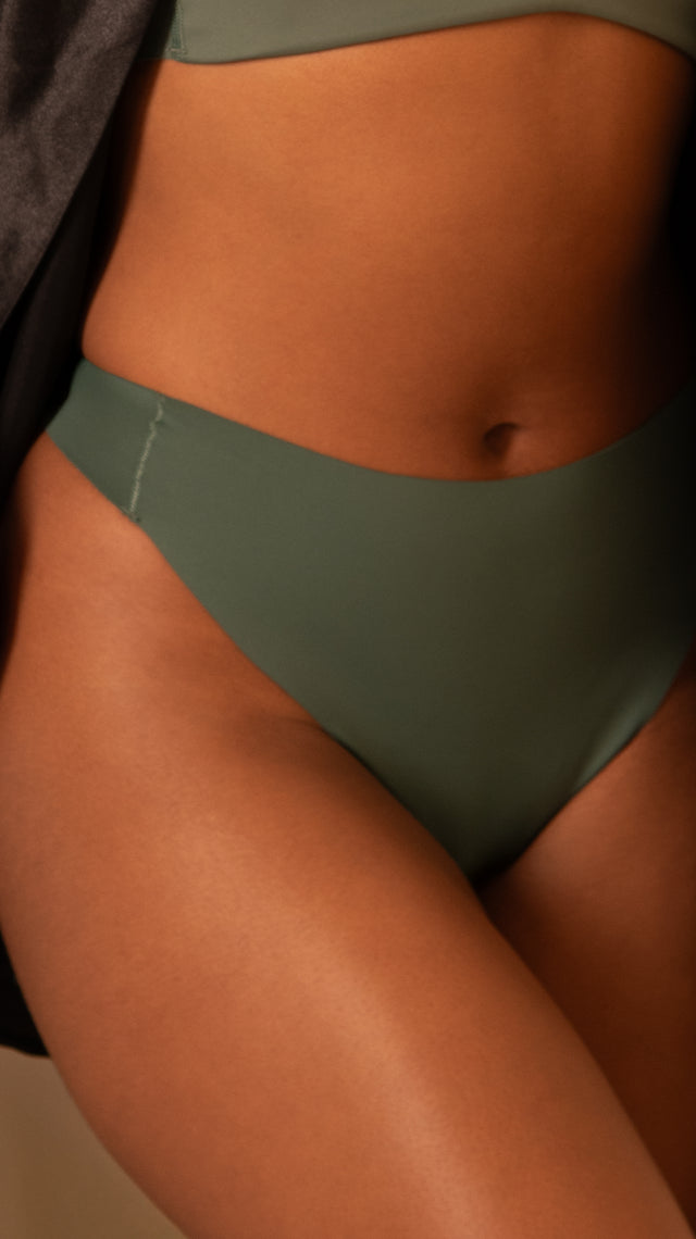 T-06330 - Tanga brasilera