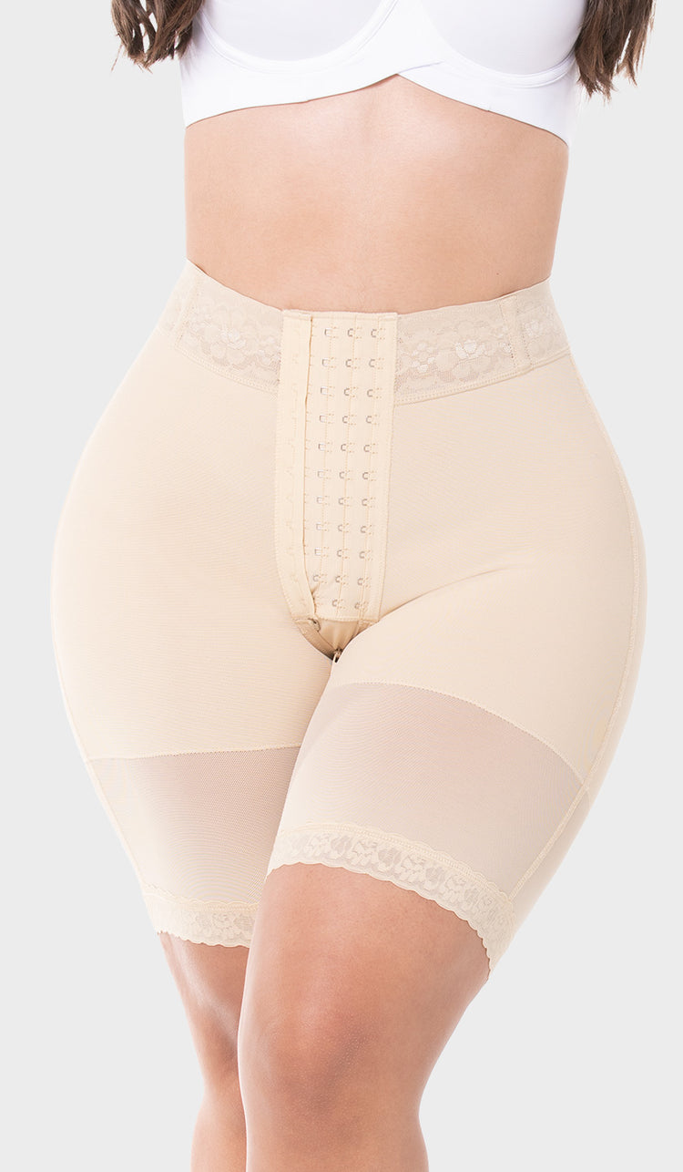 Short tipo reloj de arena con abrochadura Ref. STA 00428 (7098350436412)